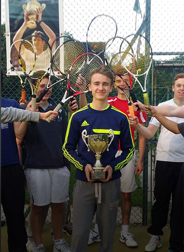 junior tennis lessons Swanland